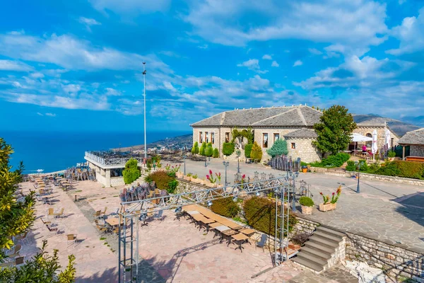 Best Hostels for Solo Travelers and Backpackers